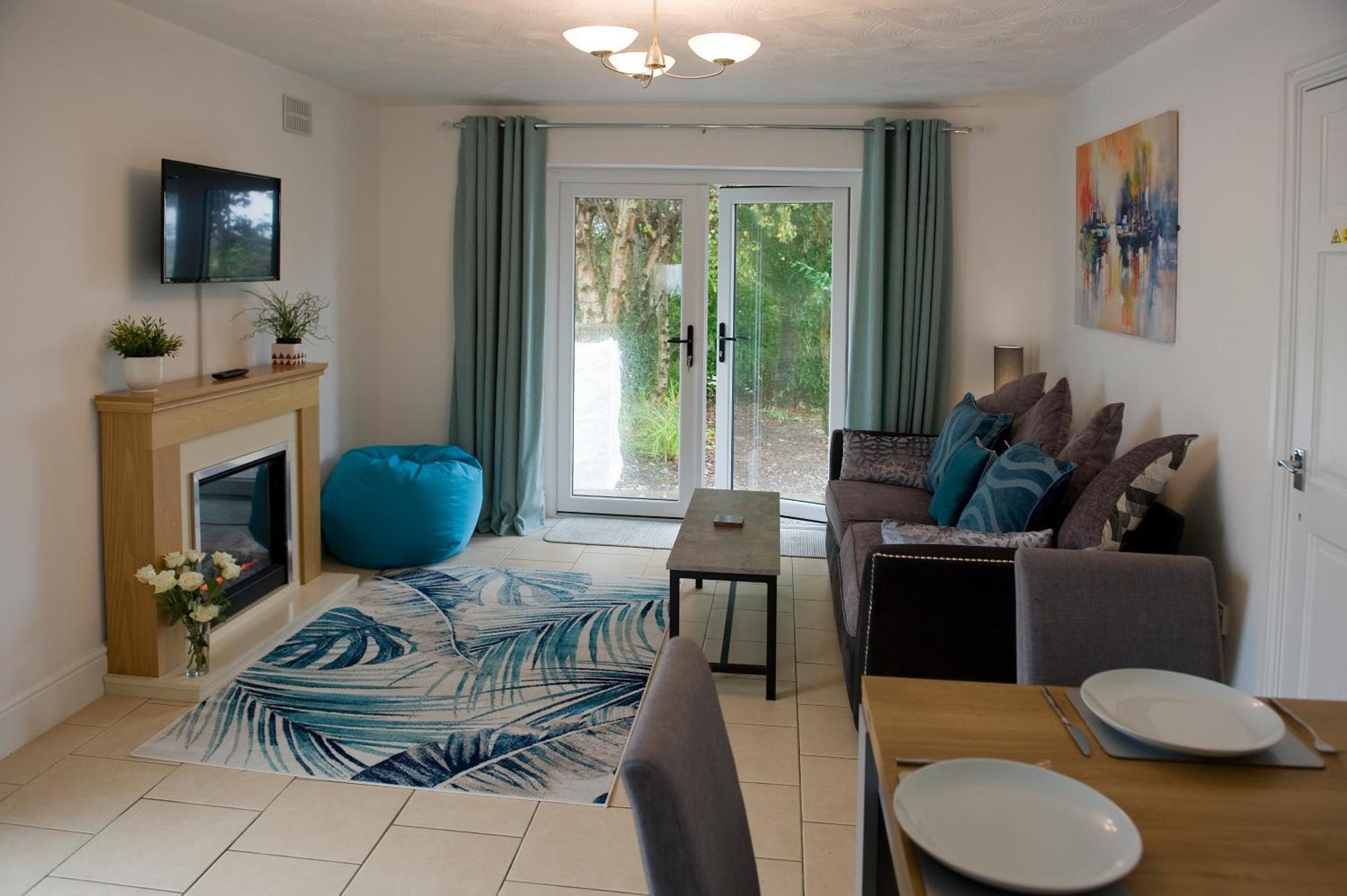 Mountain View Apartment - Short Drive To Beaches Bryngwran Exterior photo